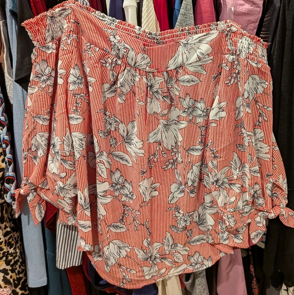 Iris Red and White Floral Off-Shoulder Blouse - 2X